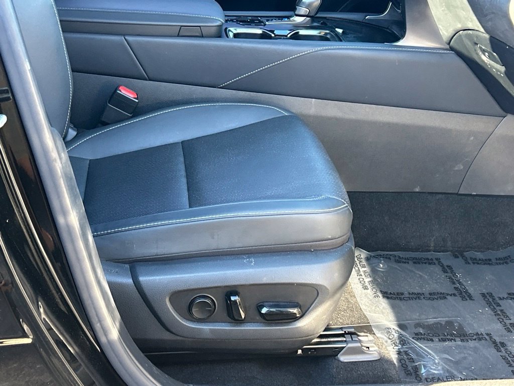 Used 2024 Lexus RX 350 Premium w/ Accessory Package (Z1) FWD image 40