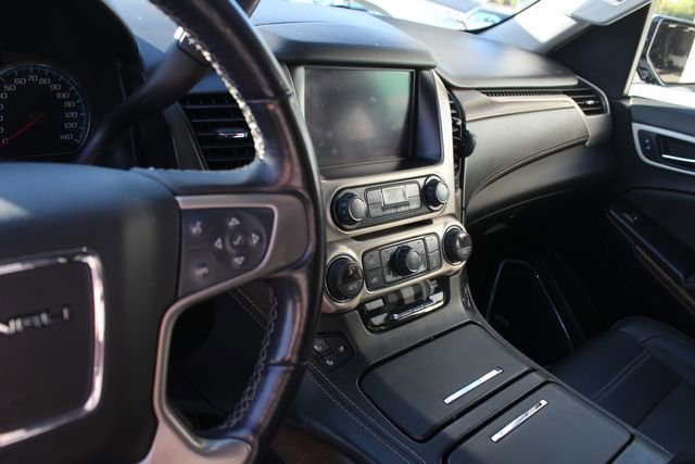 Used 2020 GMC Yukon XL Denali w/ Open Road Package image 17