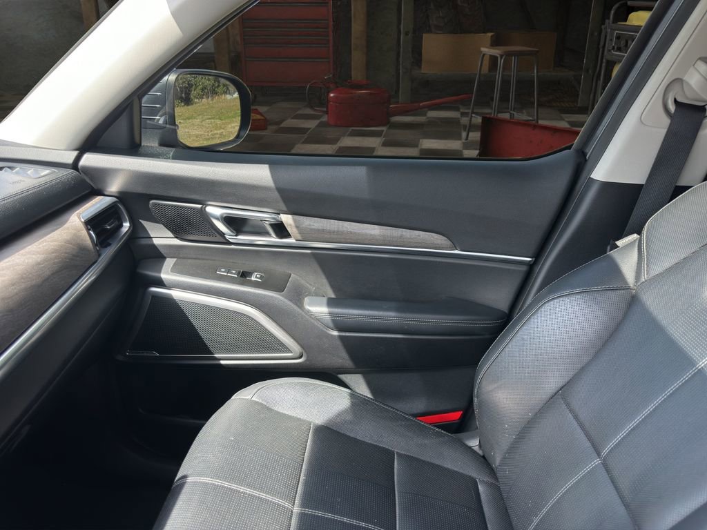 Used 2022 Kia Telluride EX w/ EX Premium Package image 10