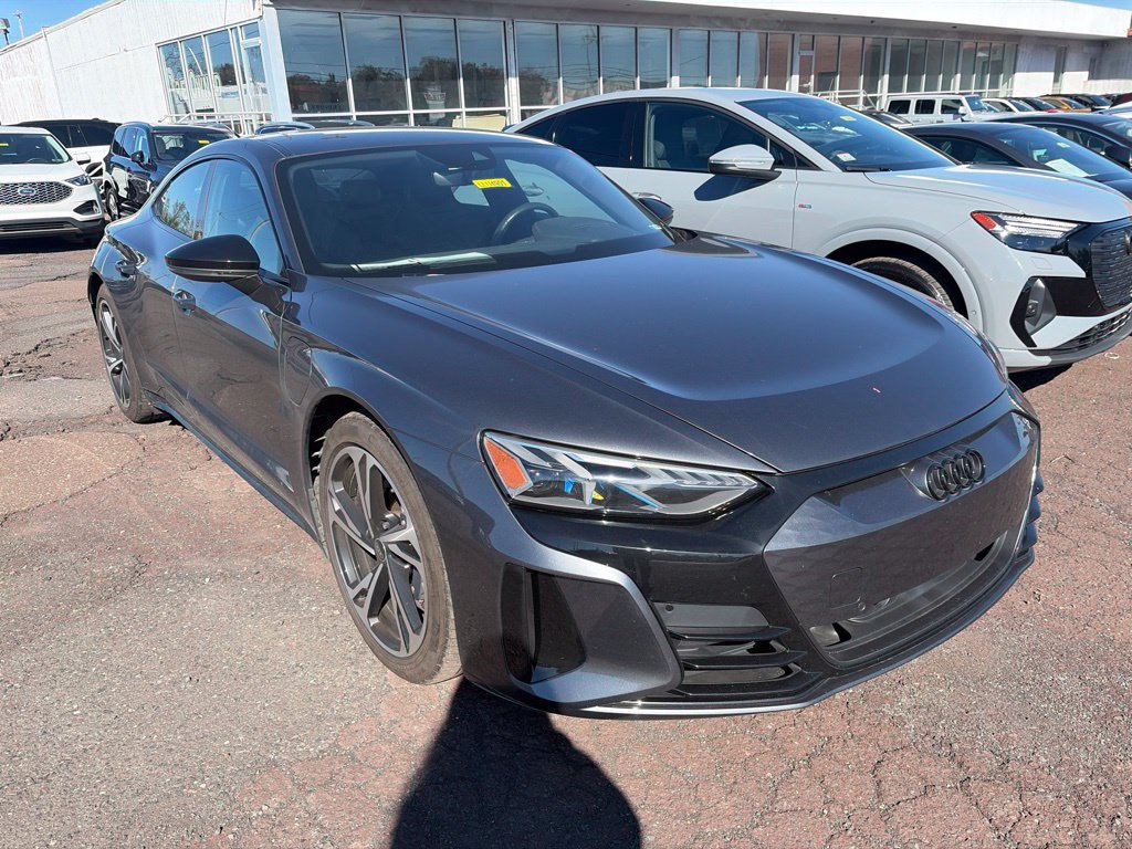 Used 2023 Audi e-tron GT Premium Plus AWD/4WD image 2