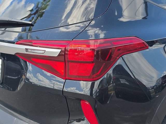 Used 2023 Kia Seltos LX image 19