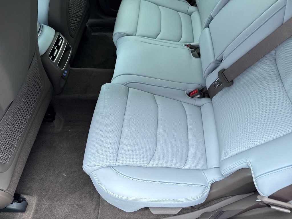 New 2026 Genesis GV70 2.5T Advanced image 13