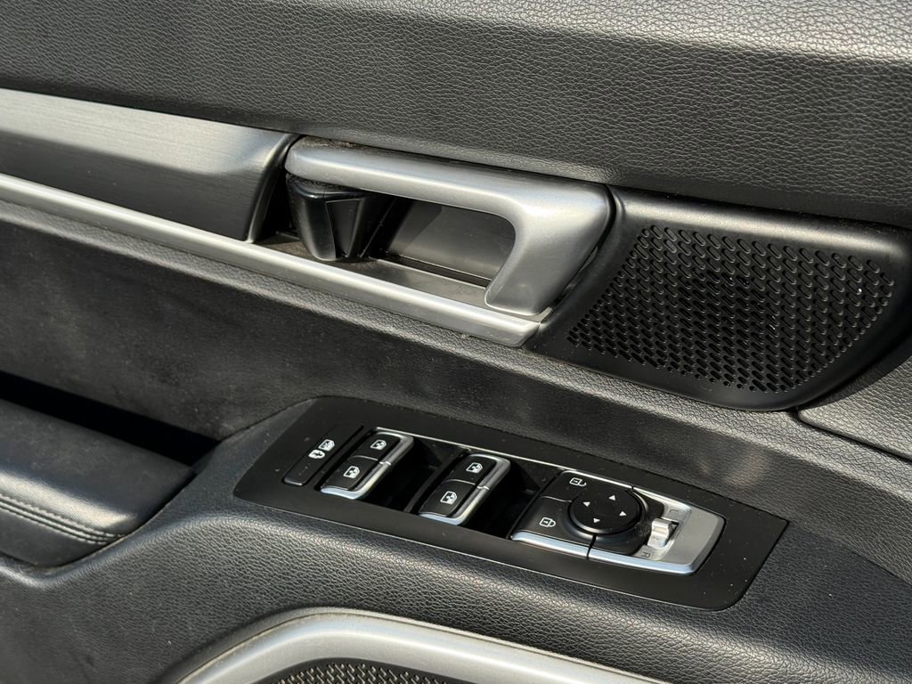 Used 2022 Kia Telluride S image 36