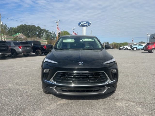 Used 2025 Buick Encore GX Preferred w/ Comfort Package image 2