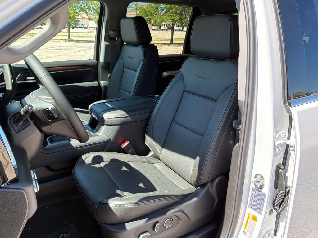 New 2026 GMC Sierra 2500 Denali w/ Denali Reserve Package AWD/4WD image 31