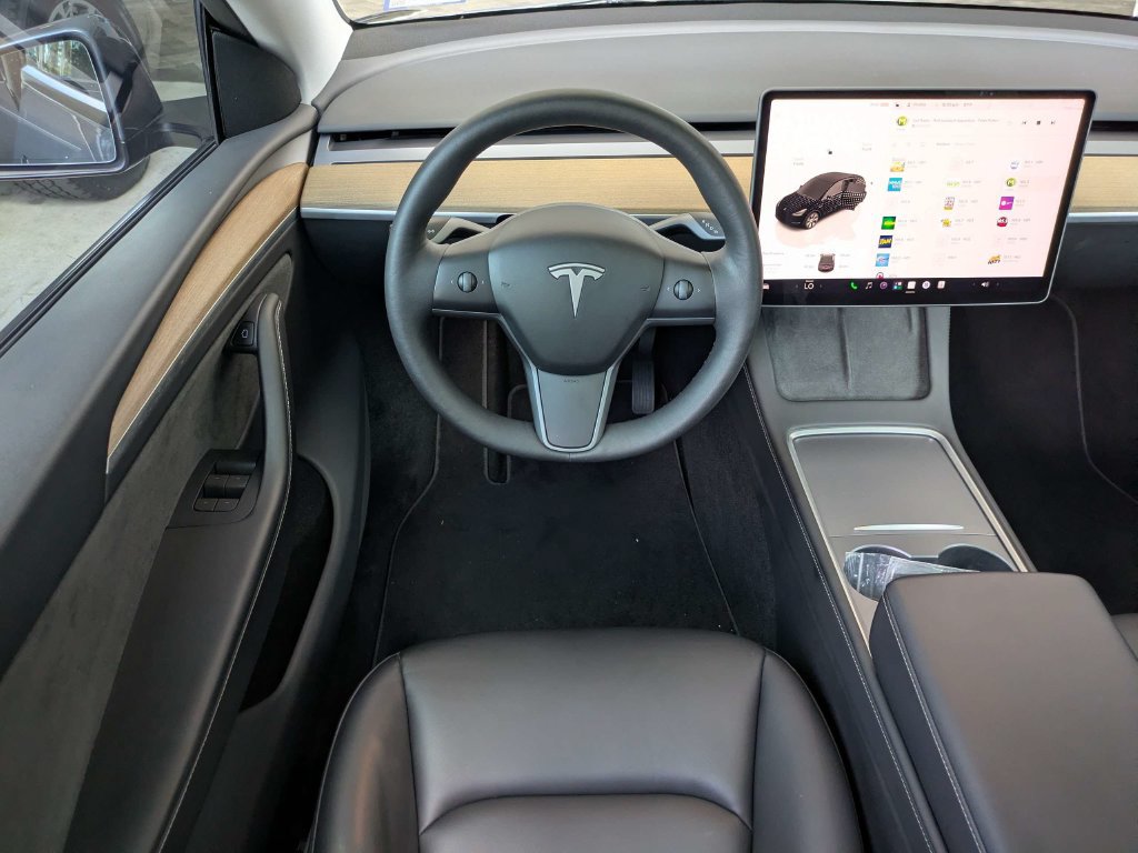 Used 2023 Tesla Model Y Long Range AWD/4WD image 17
