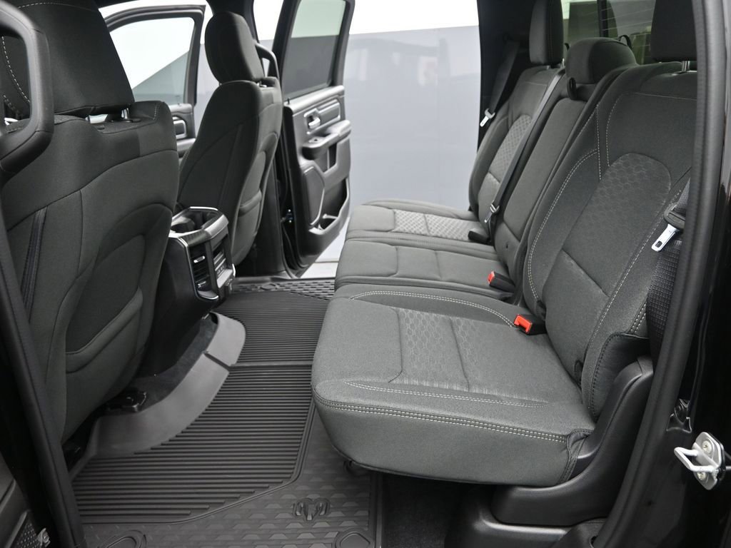 New 2026 RAM 1500 4x4 Crew Cab image 13