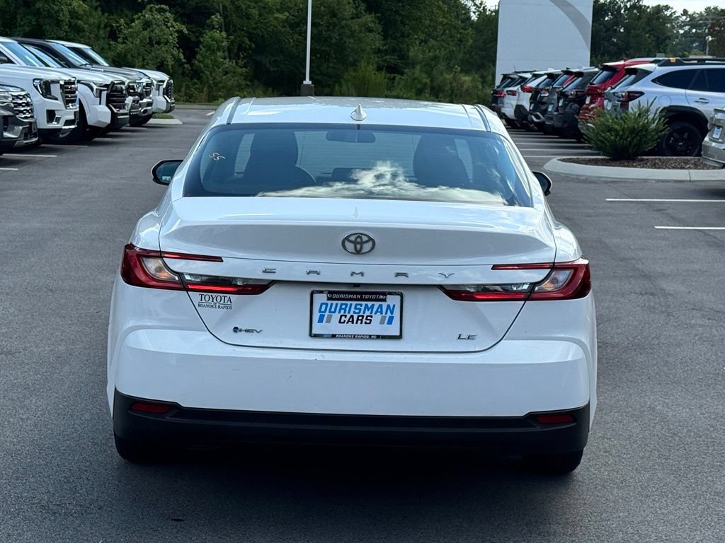 Used 2025 Toyota Camry LE FWD image 5