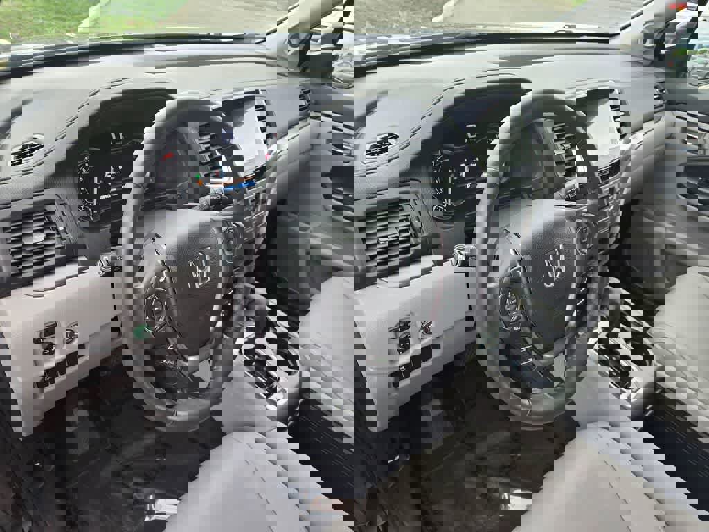 Used 2017 Honda Pilot EX-L image 10