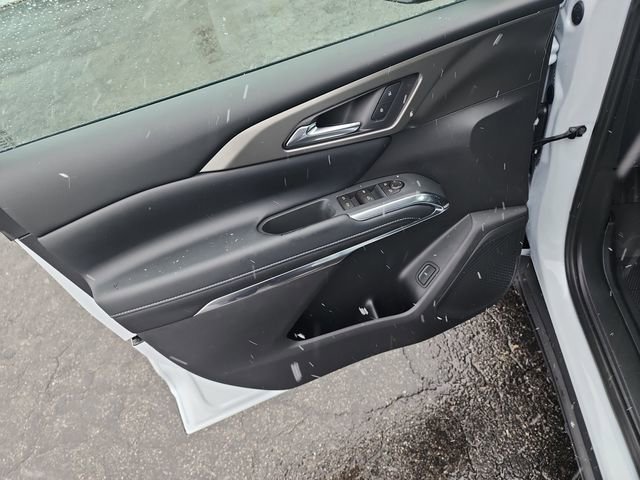 New 2026 Chevrolet Traverse LT w/ Driver Confidence Package image 18