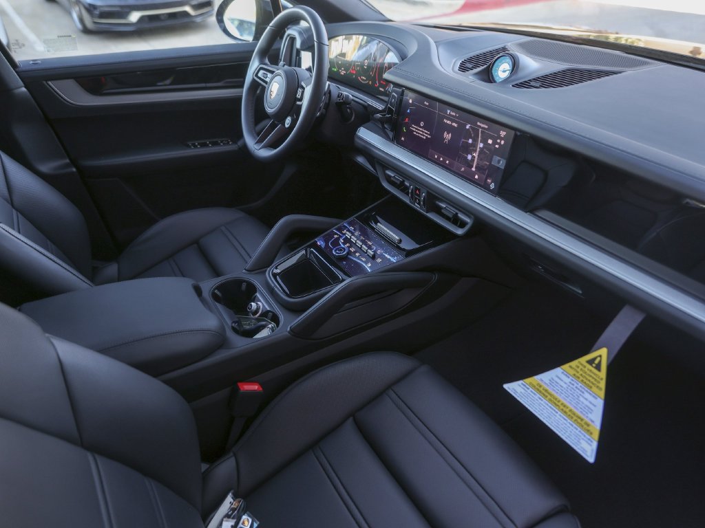 New 2026 Porsche Cayenne S AWD/4WD image 37
