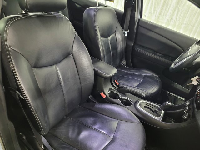 Used 2013 Chrysler 200 Limited image 43