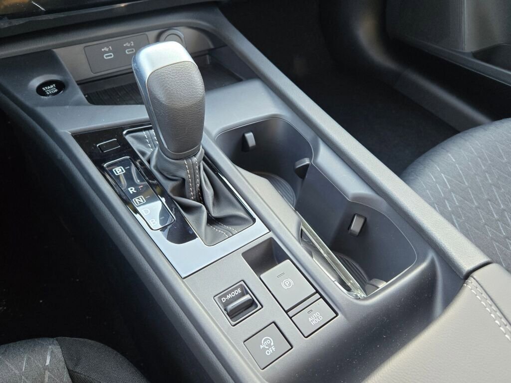 New 2026 Nissan Sentra SV w/ Floor Mat Package FWD image 25