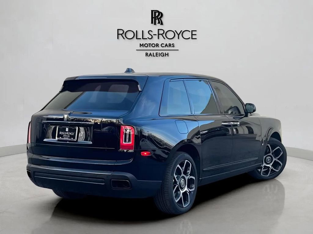 Used 2022 Rolls-Royce Cullinan Black Badge w/ Dark Exterior Package video 3