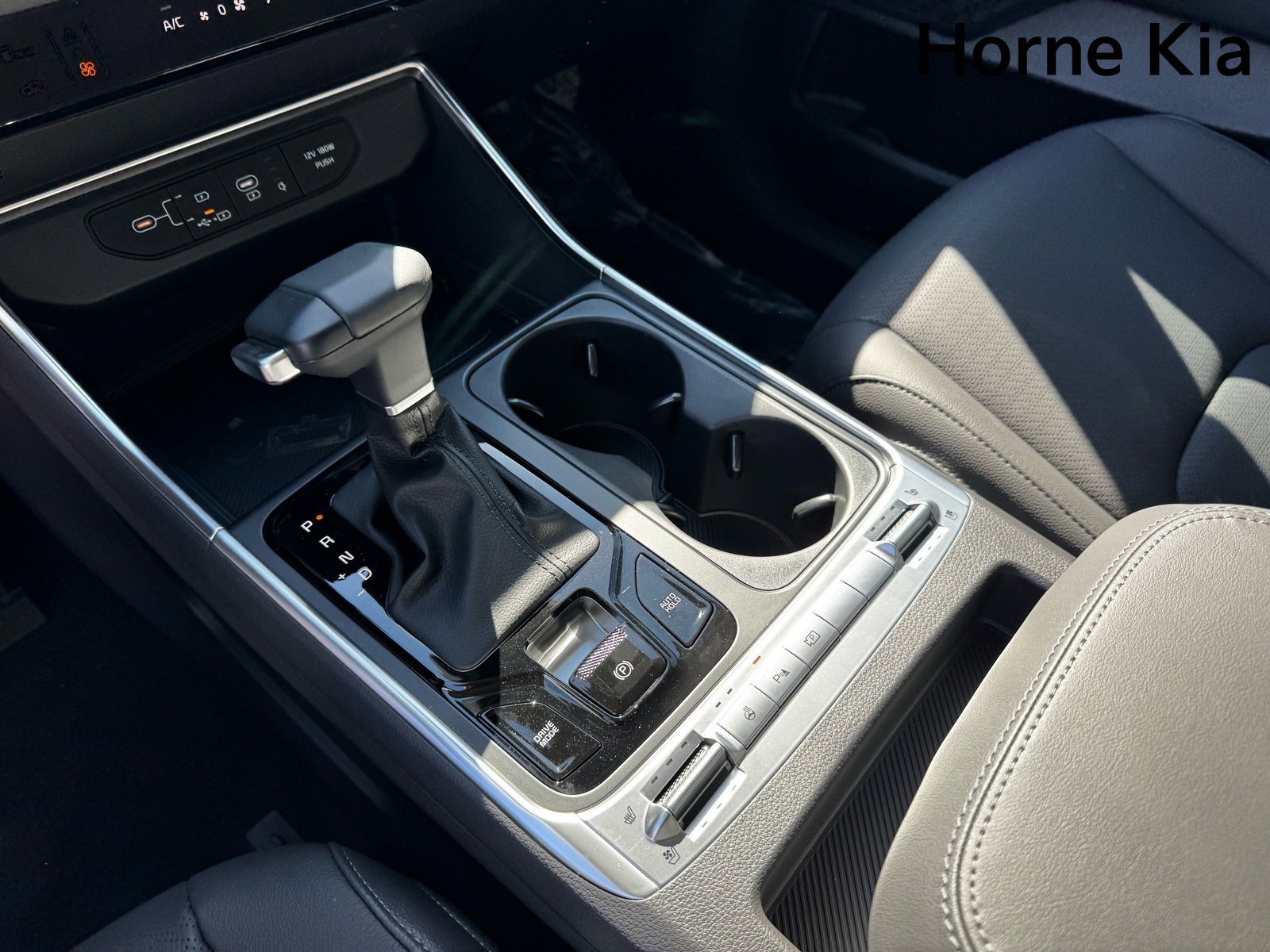 New 2026 Kia Carnival SX Prestige image 18