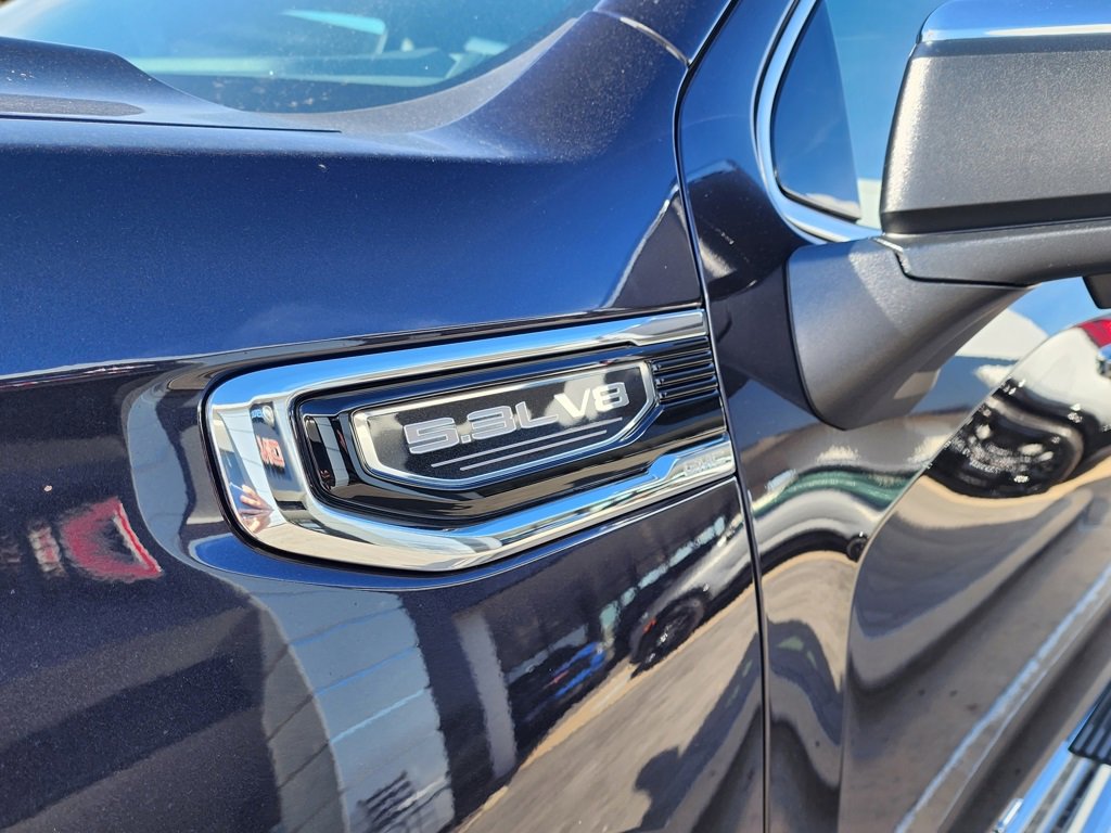 New 2026 GMC Sierra 1500 SLT image 11