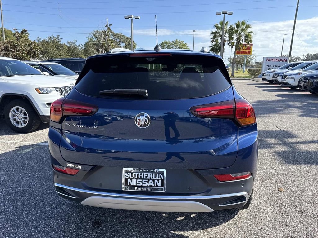 Used 2022 Buick Encore GX Essence w/ Advanced Technology Package image 5
