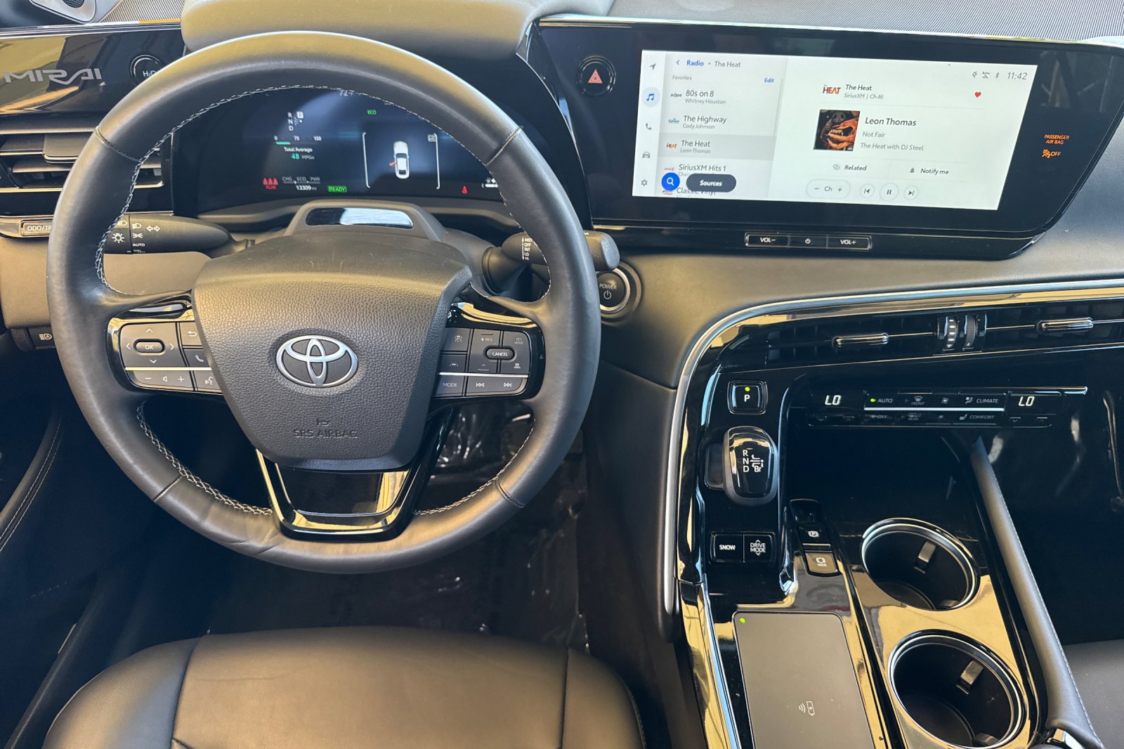 Certified 2025 Toyota Mirai XLE RWD image 18