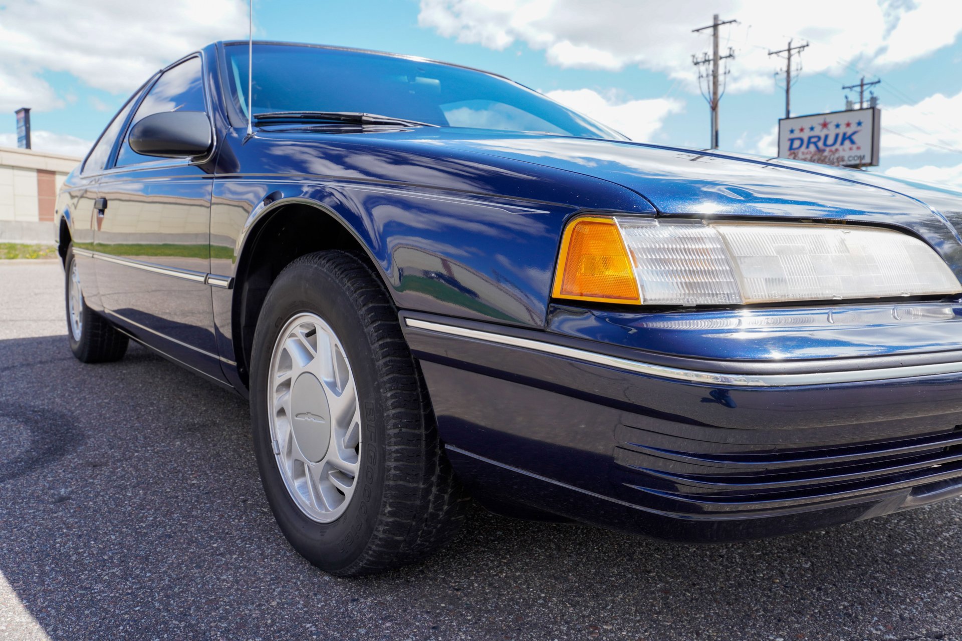 Used 1991 Ford Thunderbird RWD image 22