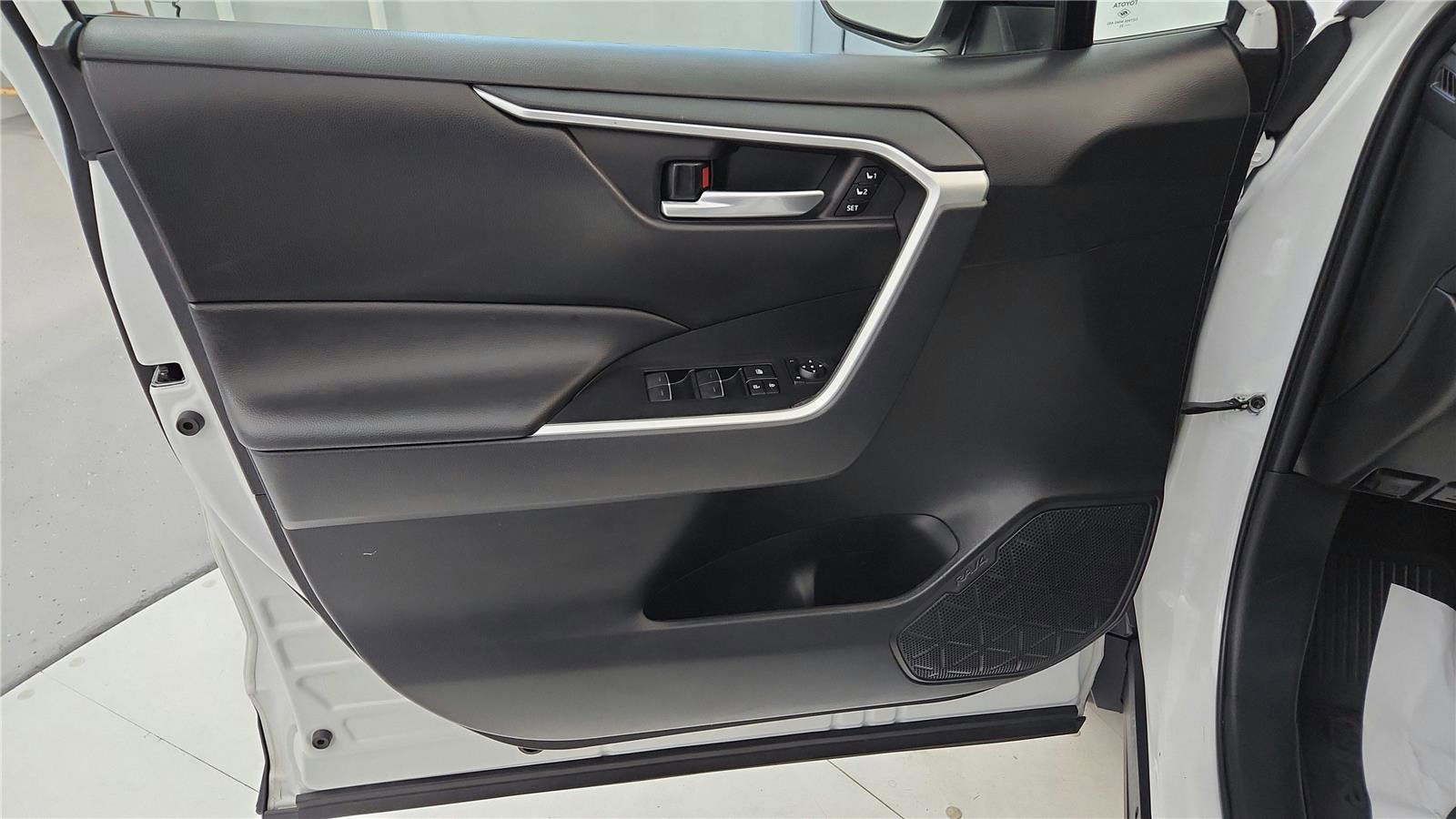 Certified 2023 Toyota RAV4 XLE Premium image 18