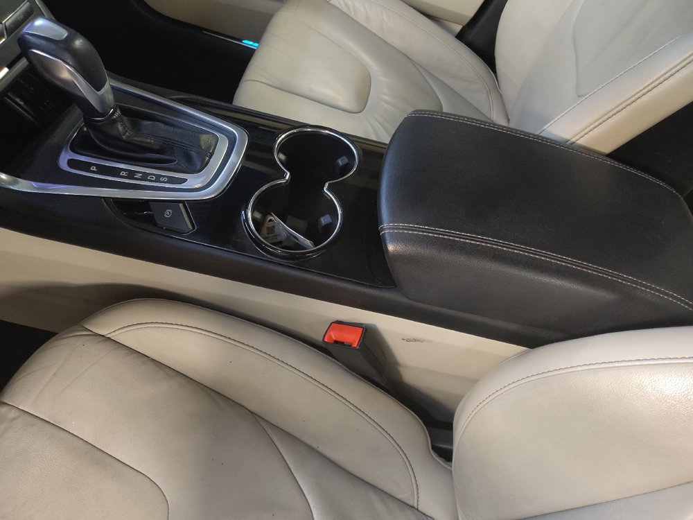 Used 2015 Ford Edge Titanium w/ Technology Package FWD image 26