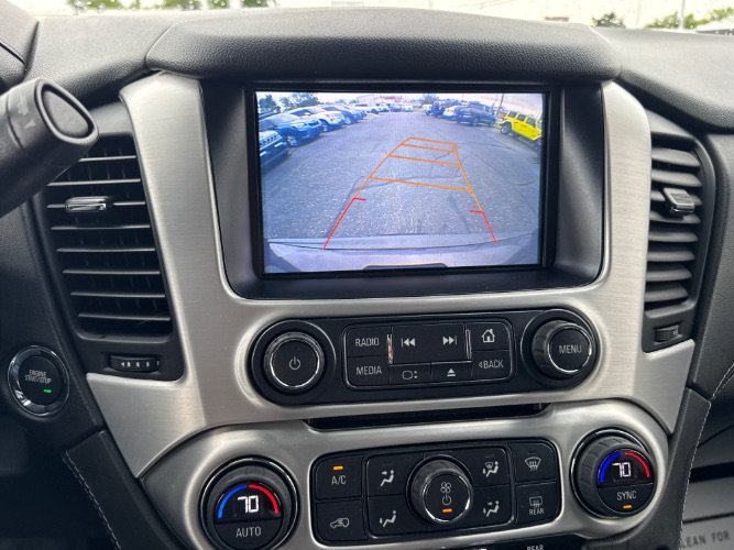 Used 2017 GMC Yukon SLT w/ Premium Edition AWD/4WD image 23