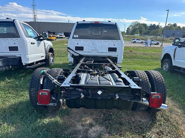 New 2026 Ford F550 4x4 Crew Cab image 8