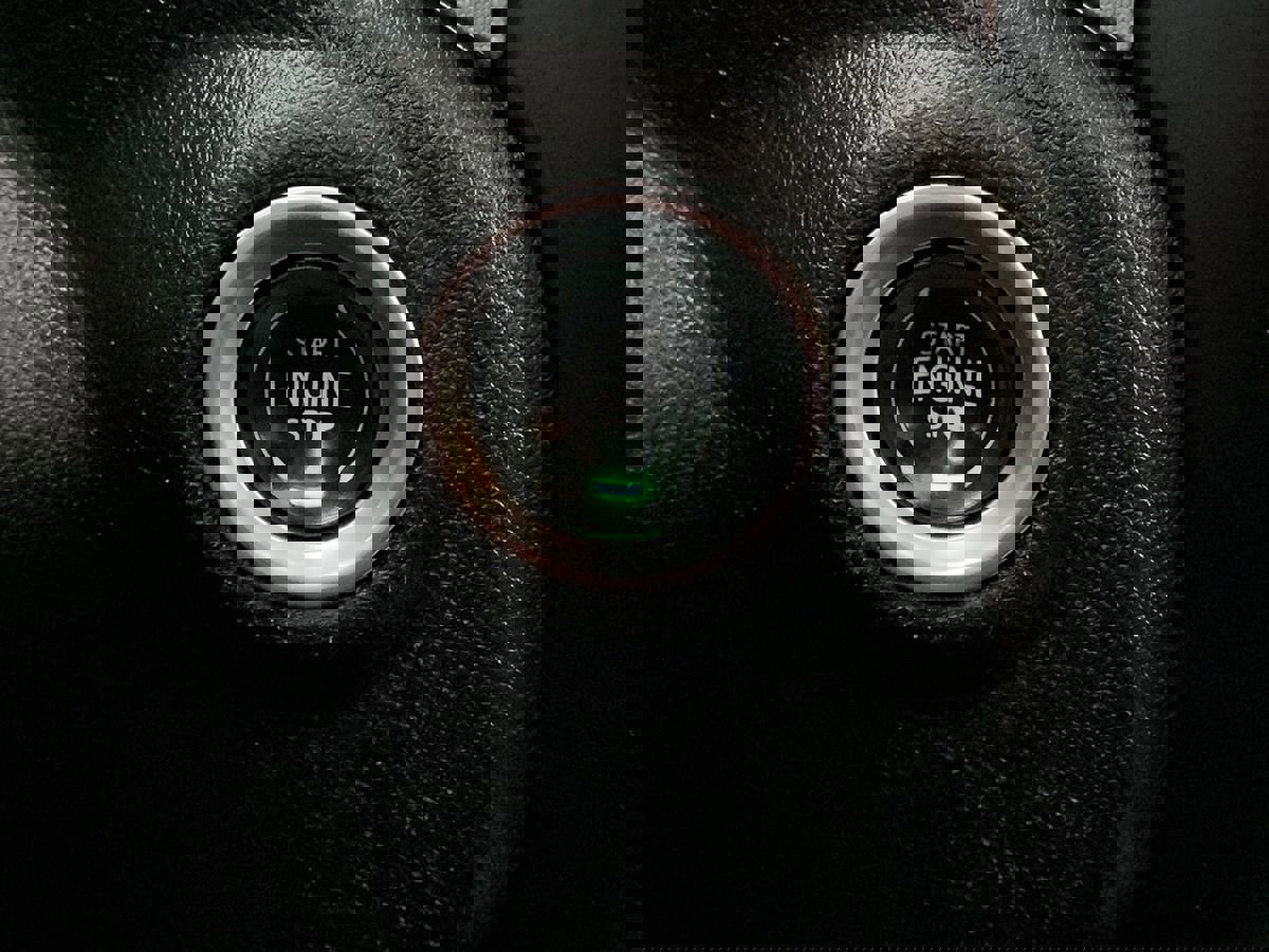 Used 2022 GMC Sierra 1500 SLT w/ SLT Convenience Package image 22