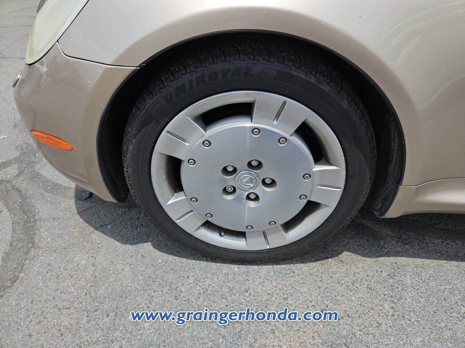 Used 2002 Lexus SC 430 Convertible RWD image 10