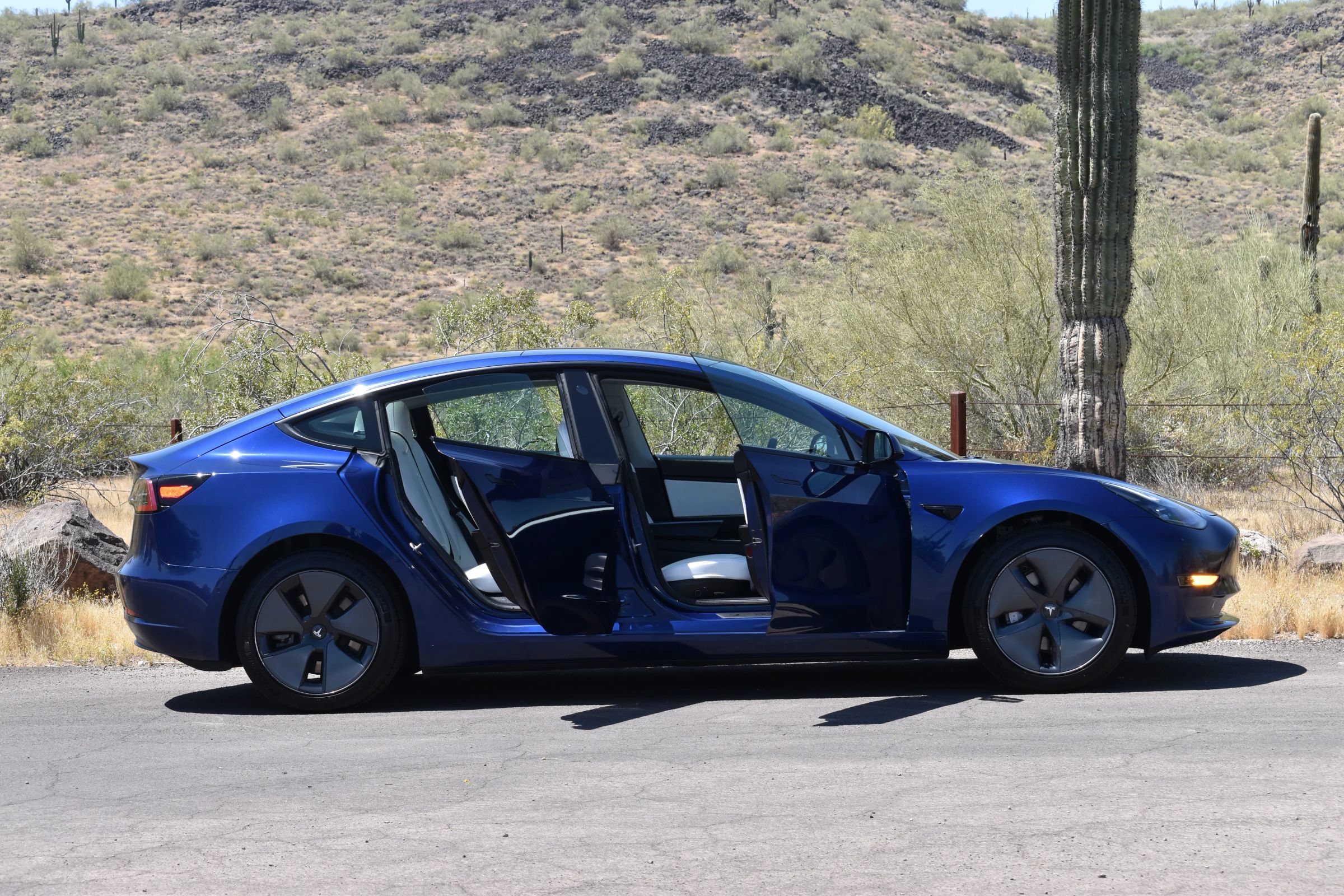 Used 2023 Tesla Model 3 Long Range AWD/4WD image 10