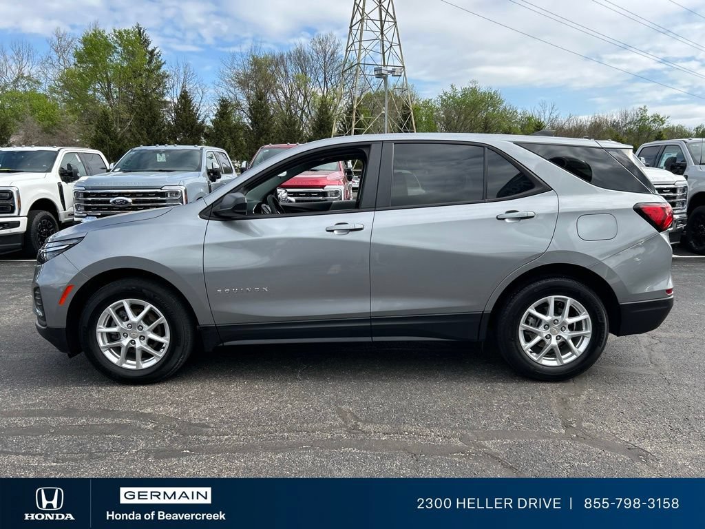 Used 2024 Chevrolet Equinox LS w/ LS Convenience Package FWD image 5