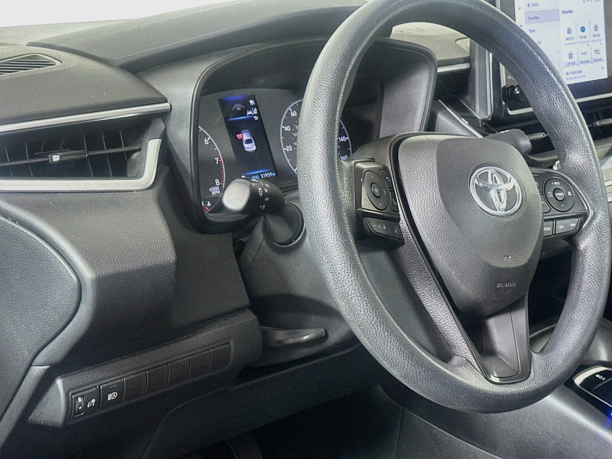 Used 2024 Toyota Corolla LE FWD image 16