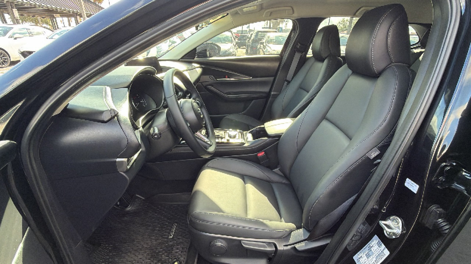 Certified 2025 MAZDA CX-30 AWD 2.5 S w/ Select Sport Pkg image 12