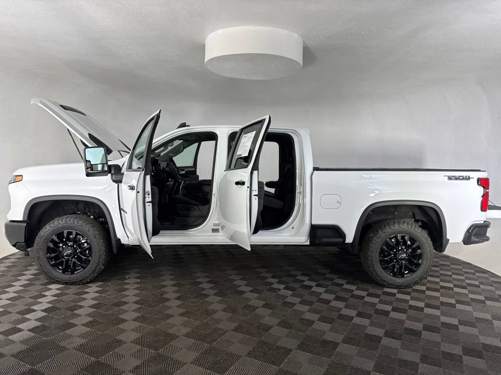 Used 2026 Chevrolet Silverado 2500 LT w/ Trail Boss Package AWD/4WD image 10