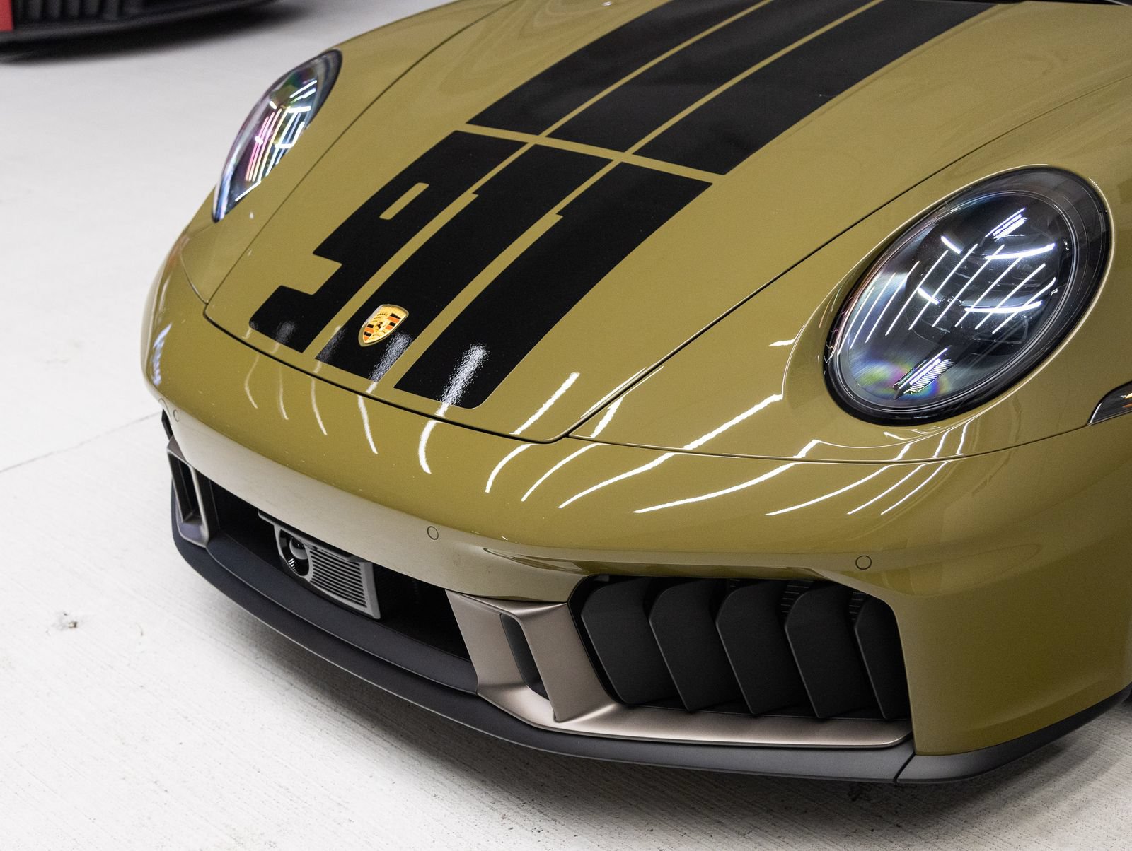 Certified 2026 Porsche 911 GTS RWD image 38