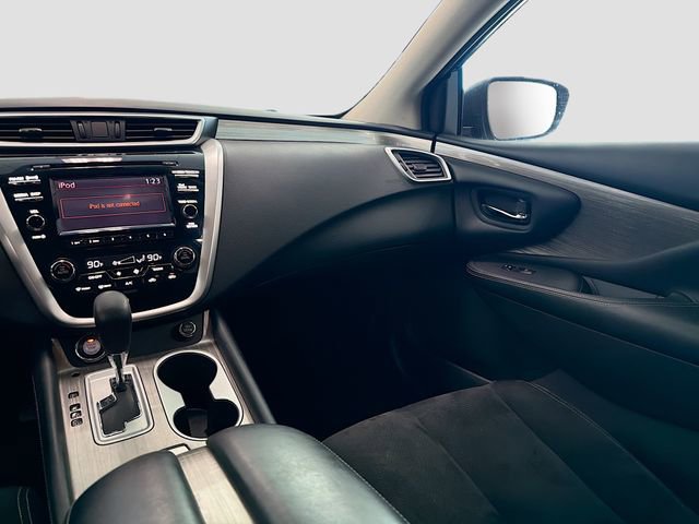 Used 2017 Nissan Murano S image 24