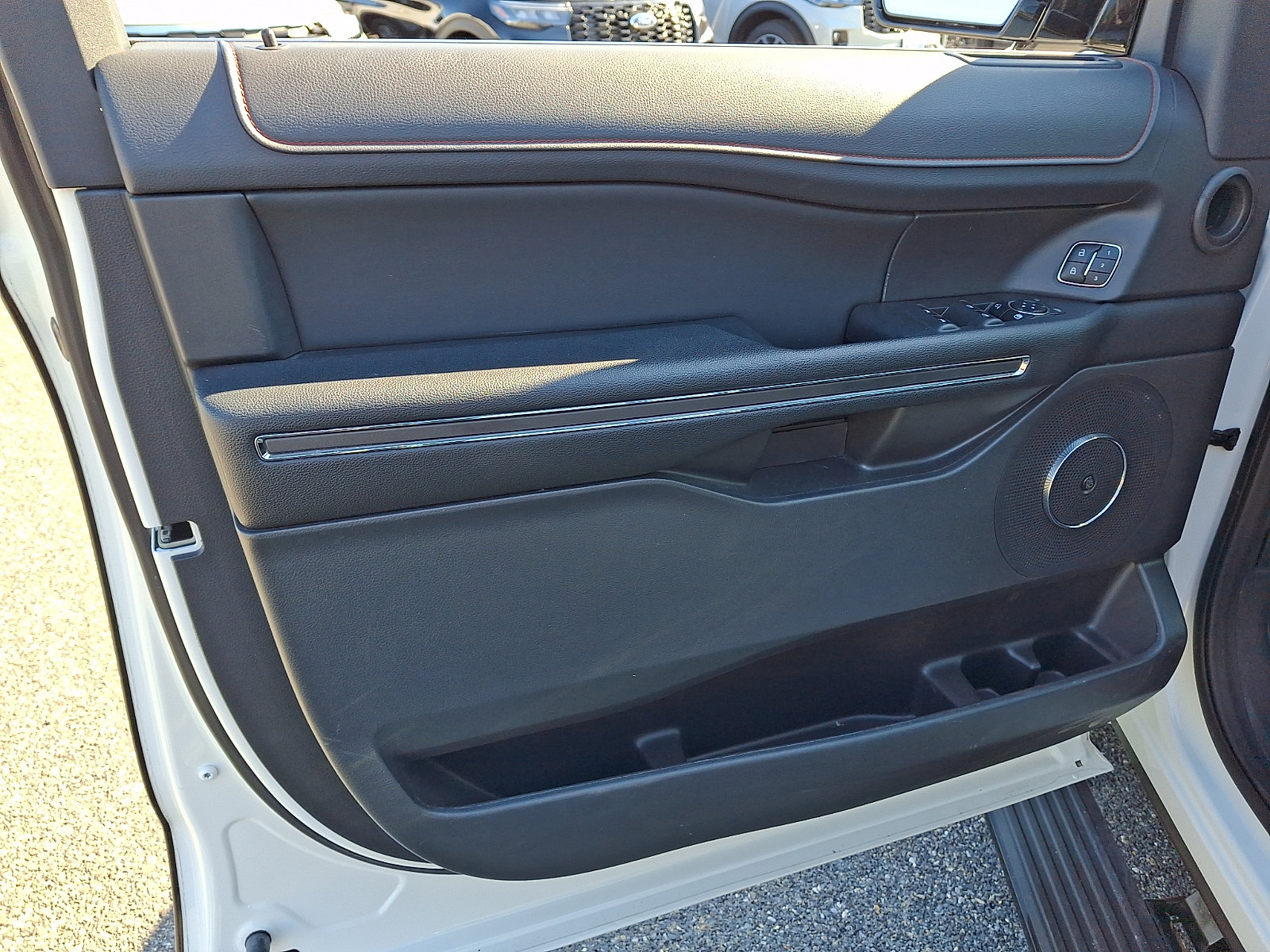 Used 2023 Ford Expedition Max Limited AWD/4WD image 14