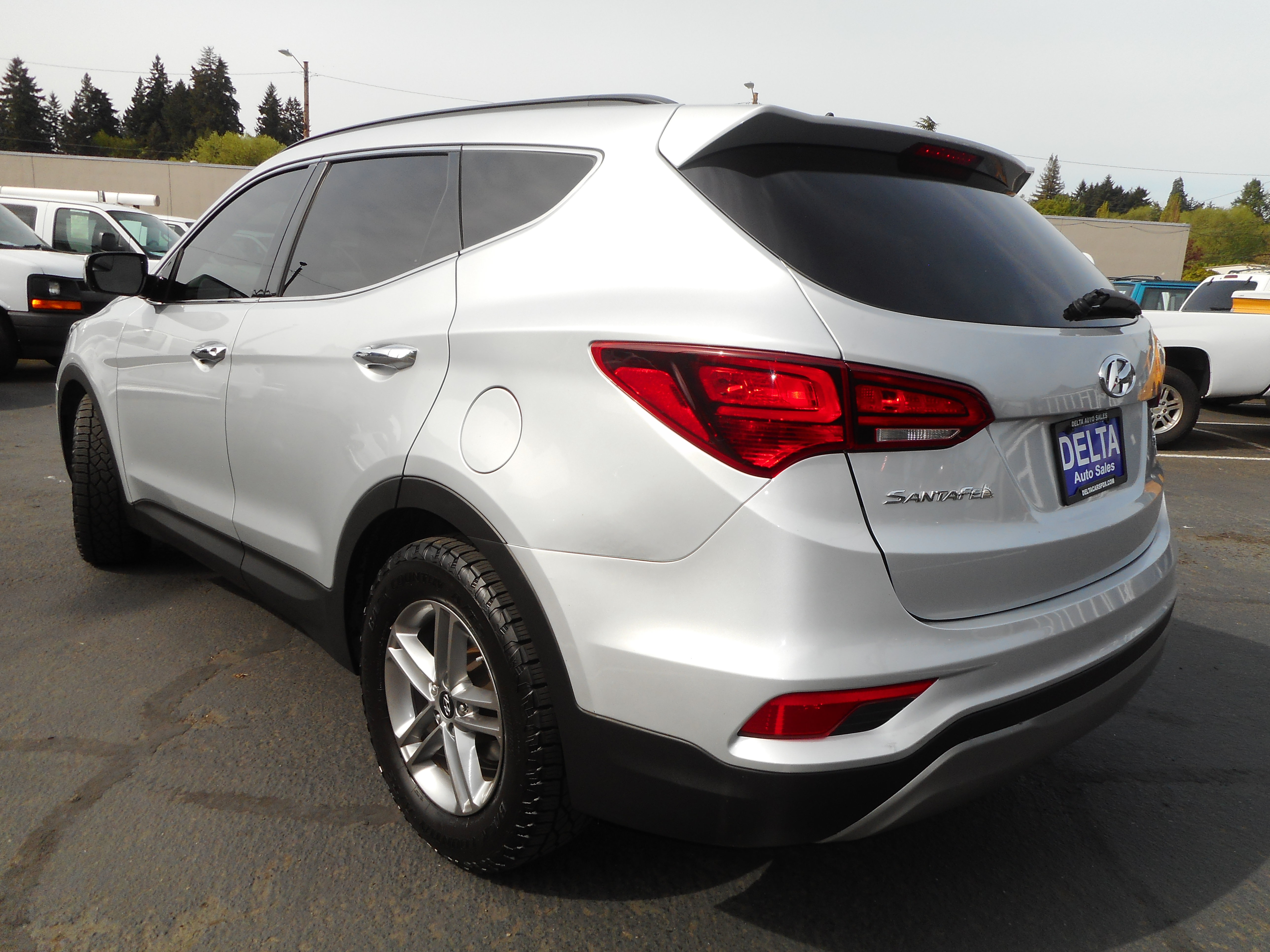 Used 2018 Hyundai Santa Fe Sport w/ 2.4L Value Package 02 AWD/4WD image 7