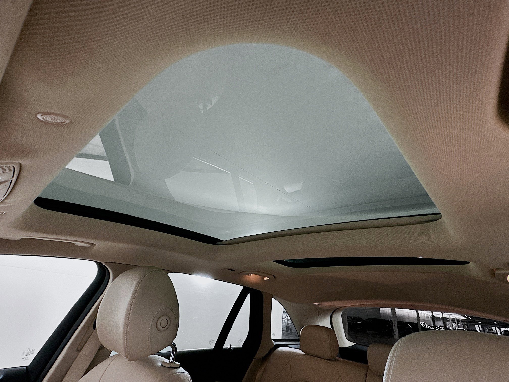 Used 2022 Mercedes-Benz GLC 300 4MATIC w/ Premium Package Lite image 25