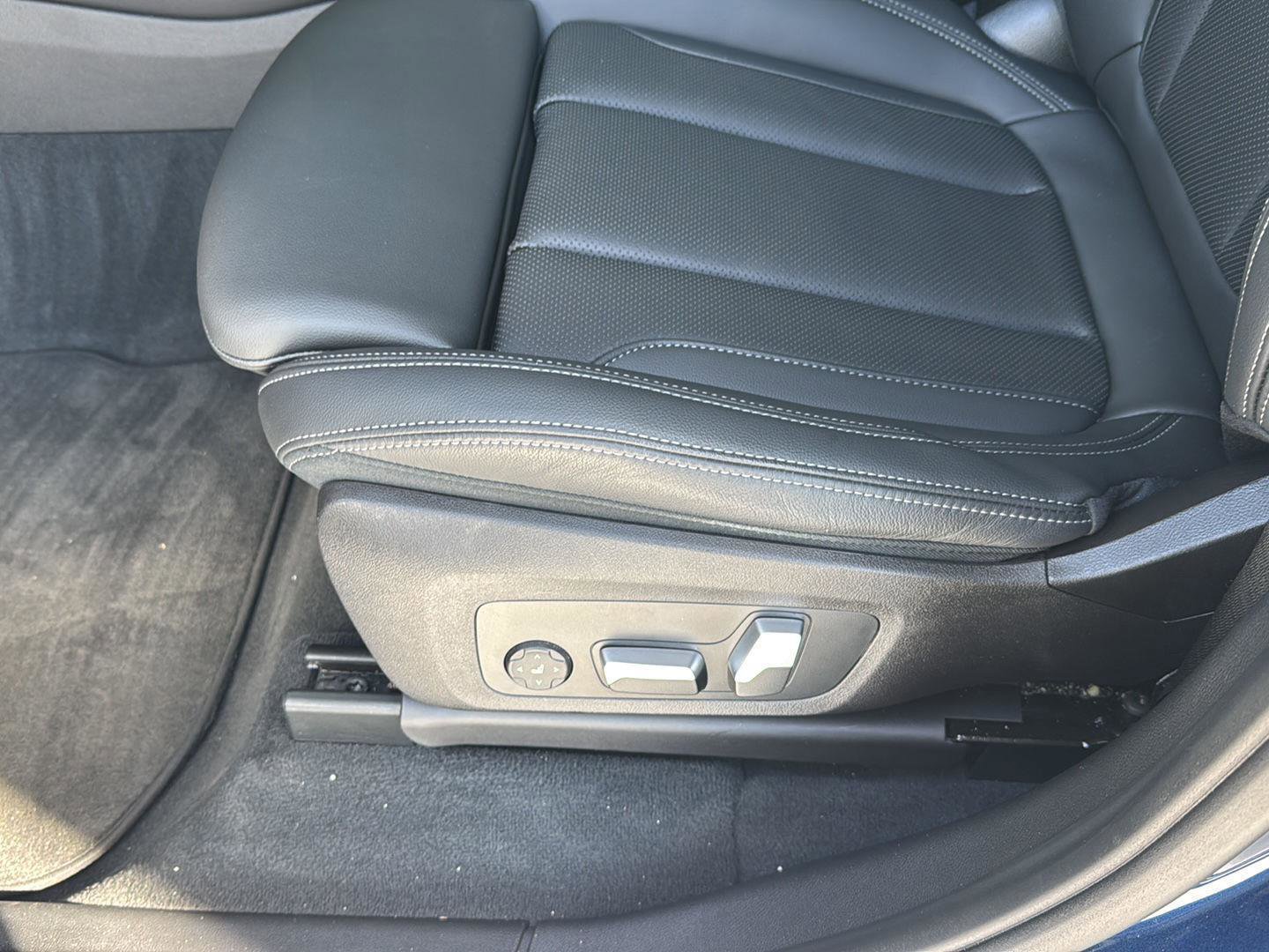 Certified 2023 BMW X3 sDrive30i w/ Convenience Package image 28