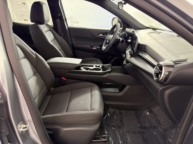 Used 2026 Chevrolet Equinox LT FWD image 34