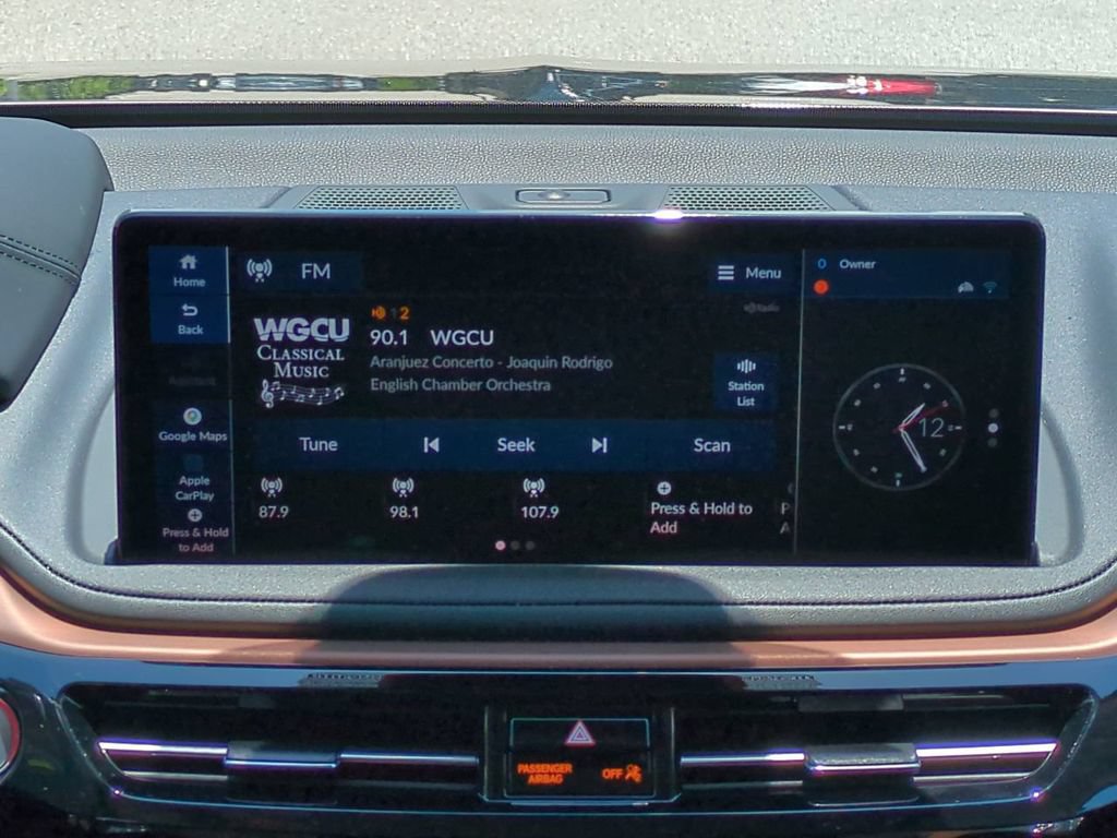 Certified 2025 Acura MDX FWD w/ Technology Package image 18