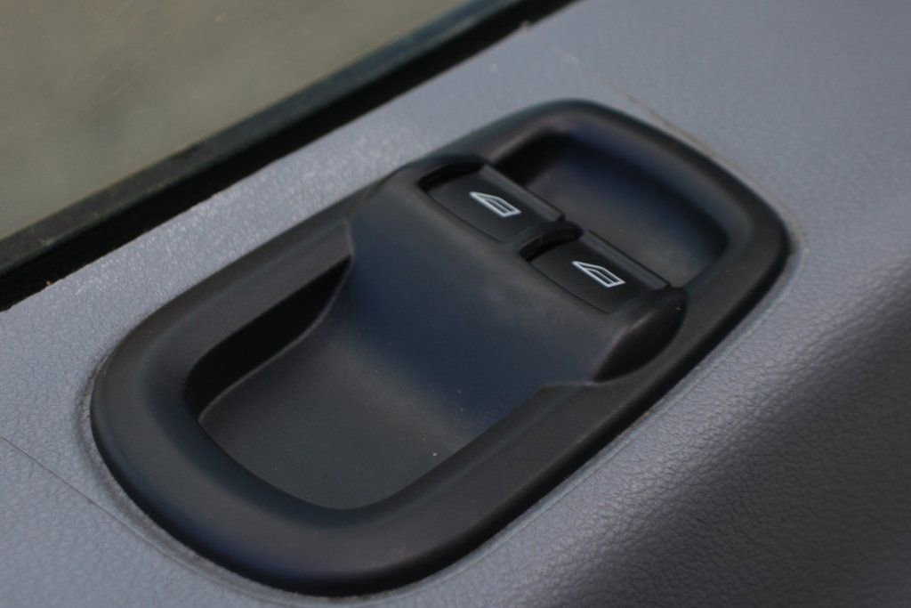 Used 2018 Ford Transit 350 XLT image 19