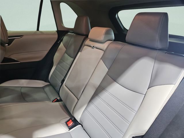 Used 2021 Toyota RAV4 XLE Premium image 32