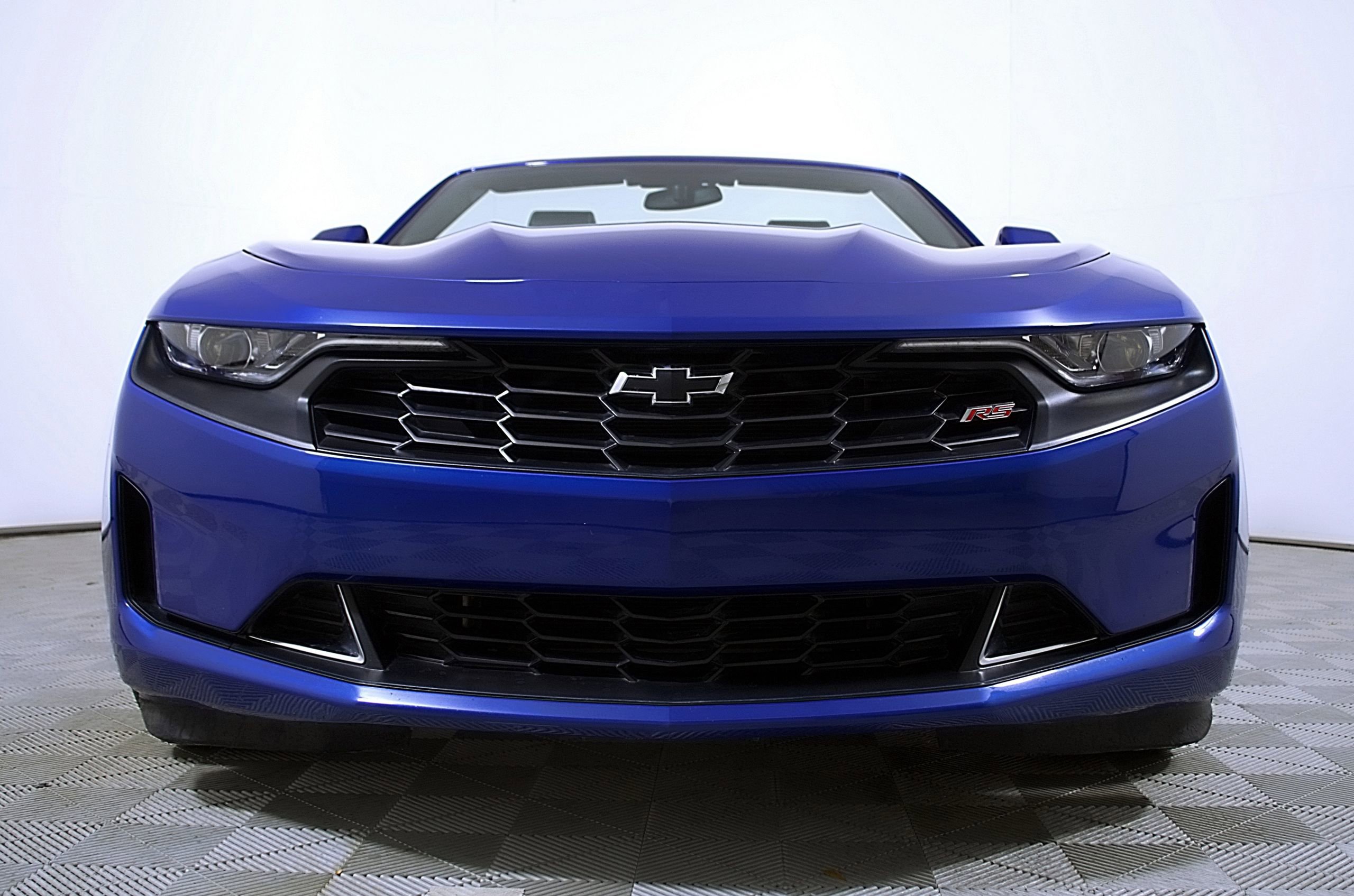 Used 2023 Chevrolet Camaro LT w/ RS Package image 5