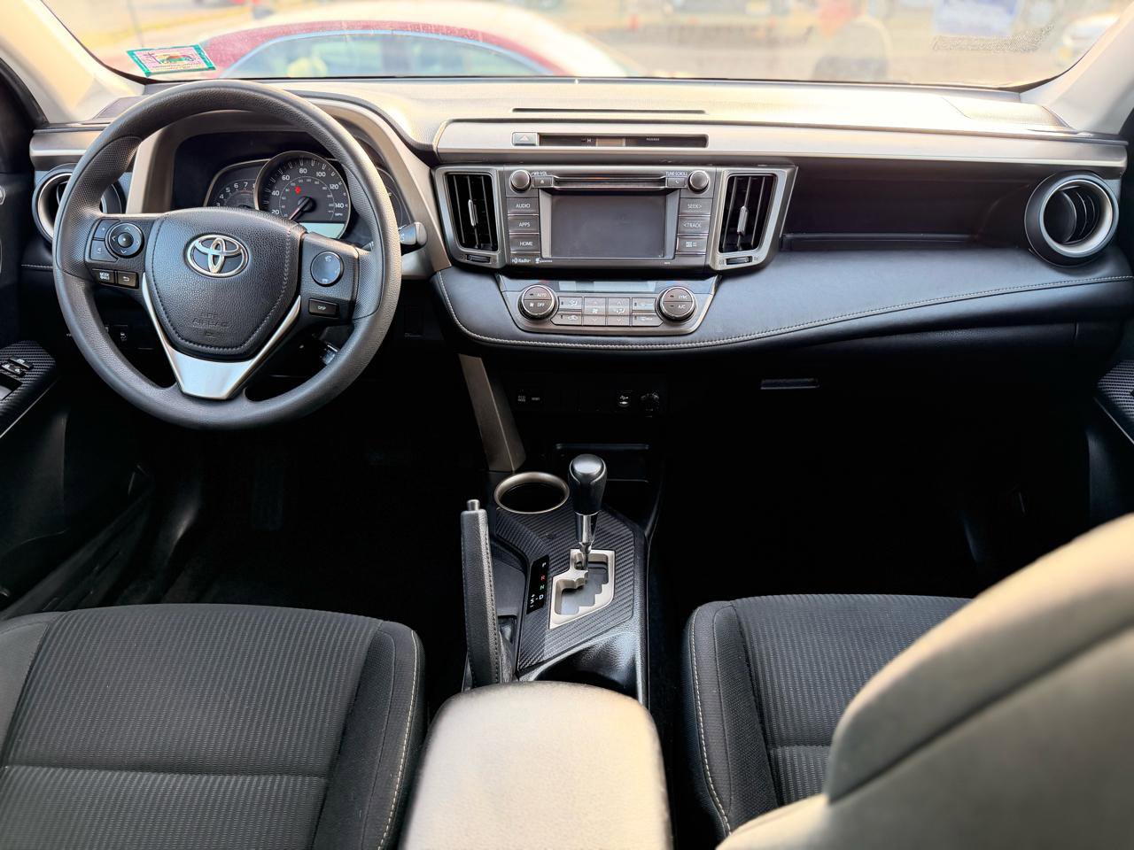 Used 2015 Toyota RAV4 XLE image 16