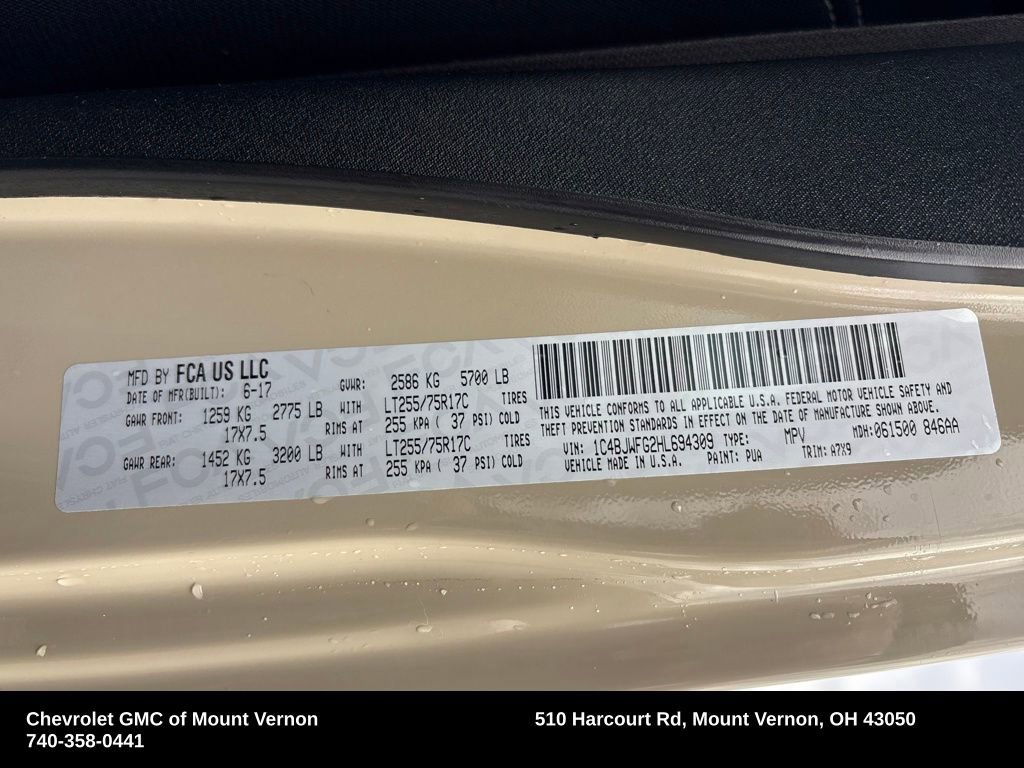 Used 2017 Jeep Wrangler Unlimited Rubicon w/ Cold Weather Group image 28