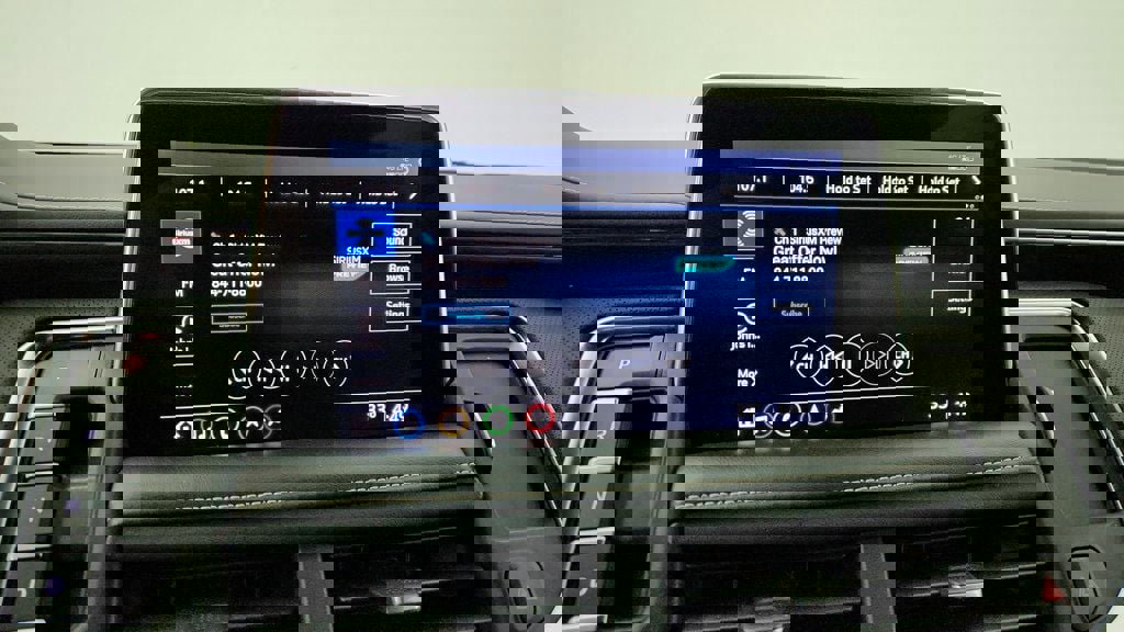 Used 2021 GMC Yukon SLT w/ SLT Premium Package image 19