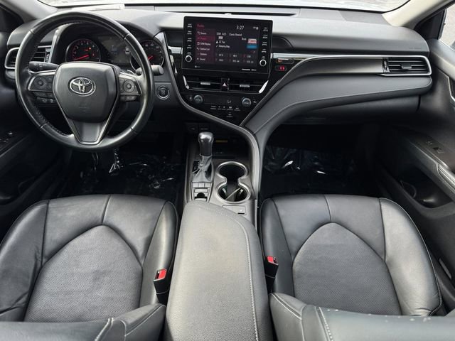 Used 2023 Toyota Camry XSE image 4