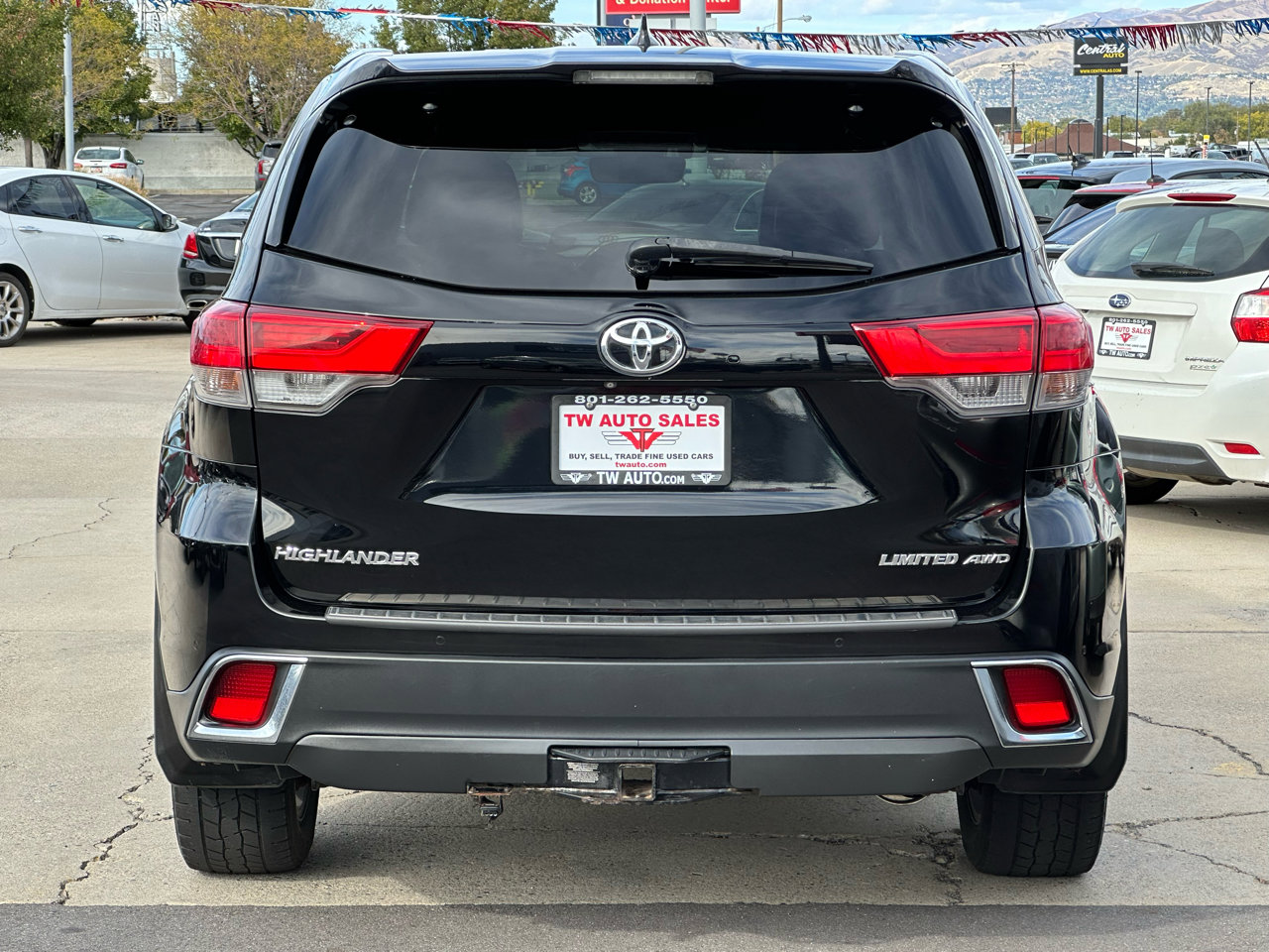 Used 2017 Toyota Highlander Limited image 6